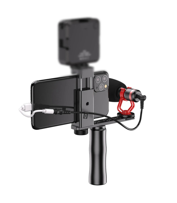 میکروفون موبایل ولاگ اپکسل مدل mic-lav برند APEXEL